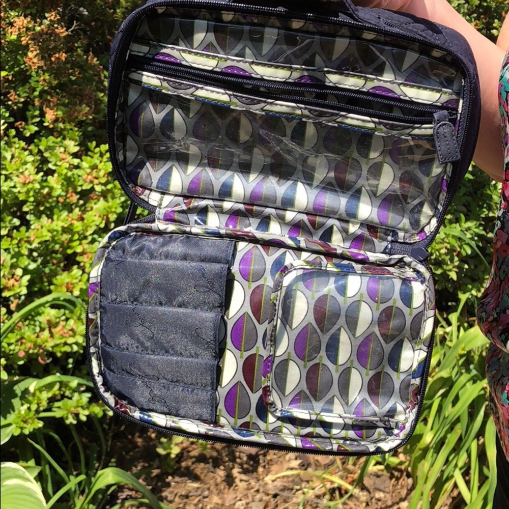 Vera Bradley set - Picture 5 of 7